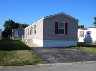 141 Carriage Ln, Sauk Village, IL 60411