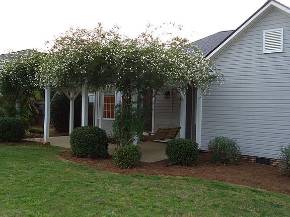 5th image of 214 Kingsley Park Dr