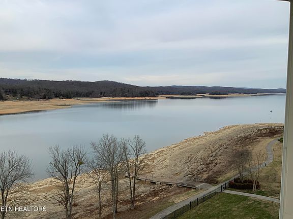 5th image of 662 Waterside Cir #2