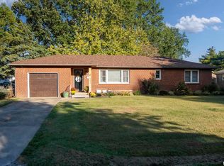 501 S 1st St, Marion, IL 62959