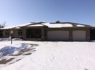 1585 84th St, New Richmond, WI 54017