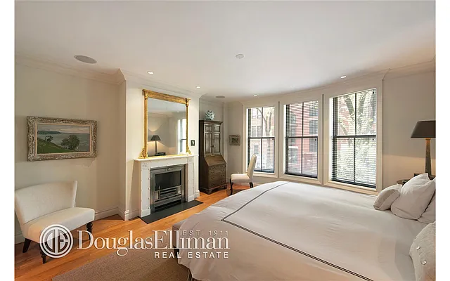 Sold by Douglas Elliman | media 12