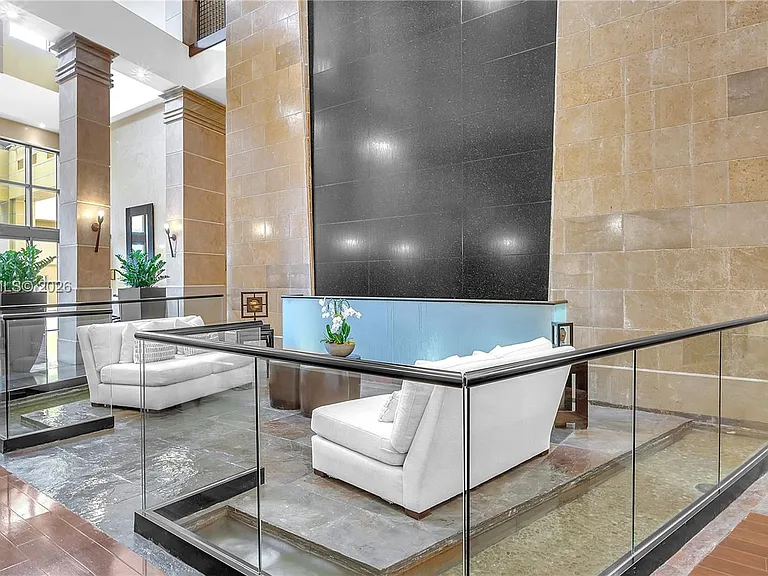 16275 Collins Ave #903 — Photo 40
