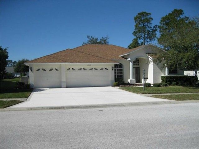 1st image of 18709 Fairway Green Dr