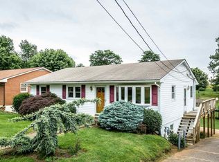 334 Amherst Rd, Staunton, VA 24401