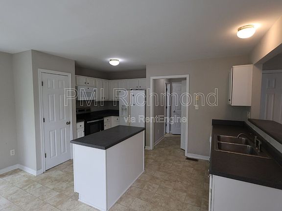 5th image of 9824 Willow Glen Ct