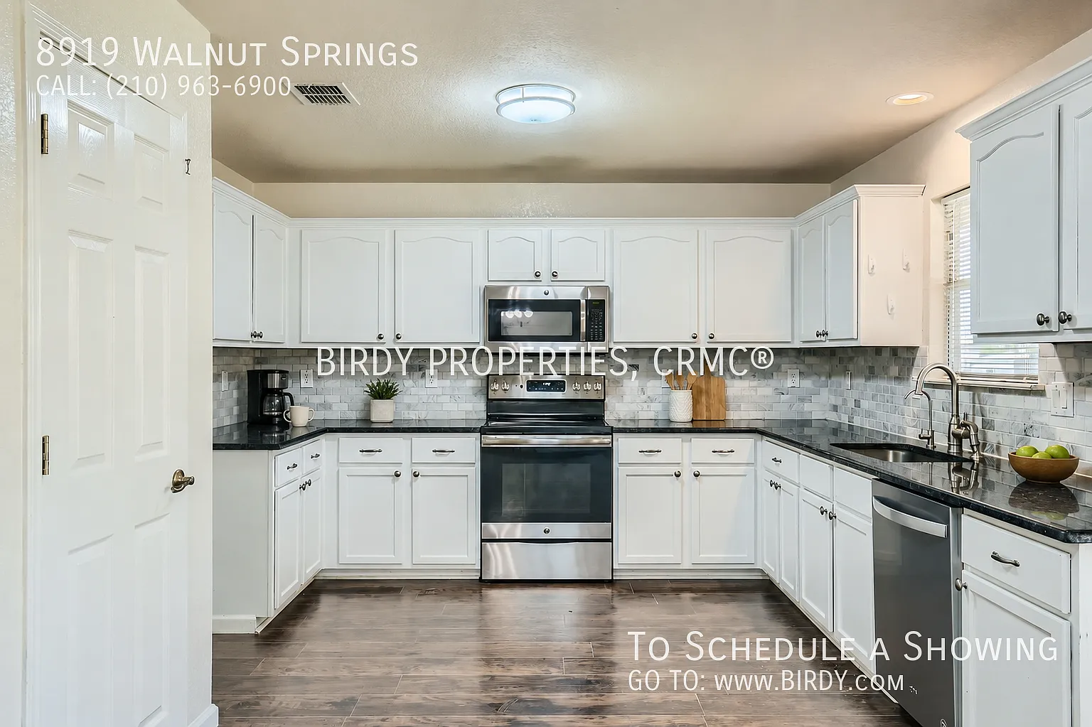 "Spacious 4-Bedroom Retreat with 2.5 Baths in Universal City Your Perfect Home Awaits!" — Photo 4