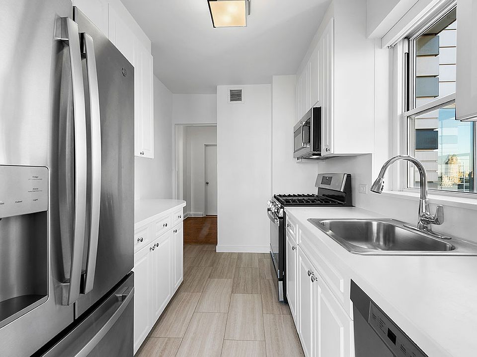 1st image of 215 E 68th St APT 22A