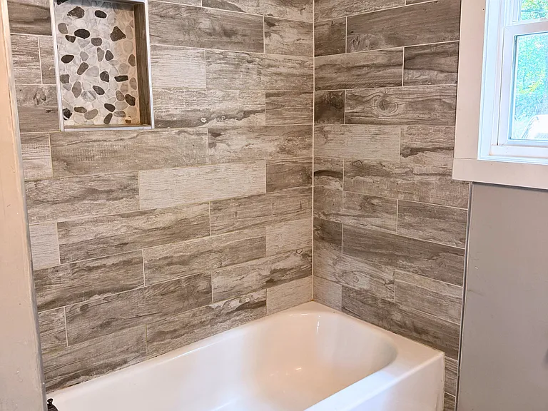2561 Sylvan Rd — Photo 8