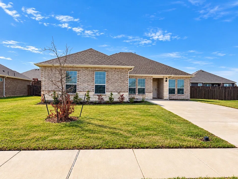 1466 Streamside Dr