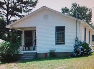 143 Avon St, Toccoa, GA 30577