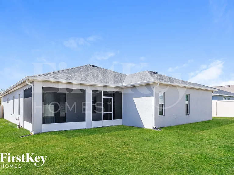 533 Interlock St — Photo 15