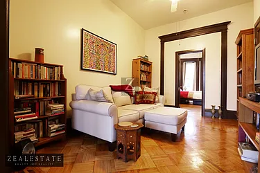 Rented by ZealEstate Group Inc
