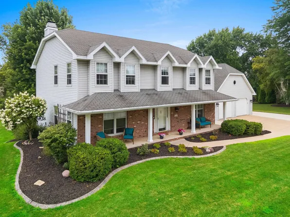 1602 W Crusade Ln, Green Bay, WI 54313