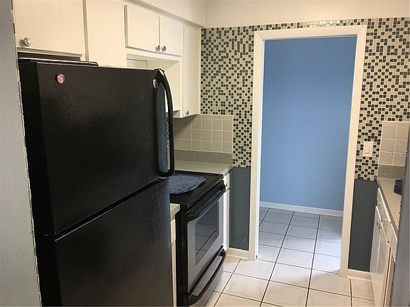 5th image of 6414 Windwood Ct