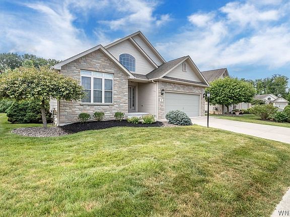 2nd image of 22 Forest Lake Dr