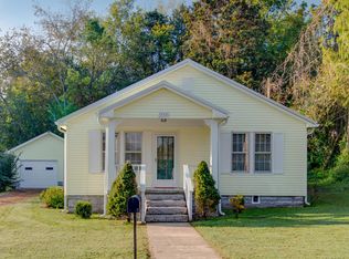 102 E Ward St, Centerville, TN 37033