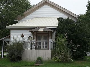 200 Locust St, Coffeen, IL 62017