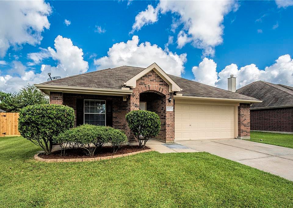 1st image of 5407 Cinnamon Lake Dr