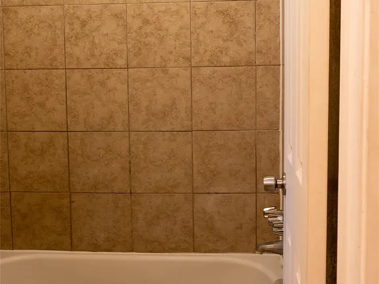 8215 Lone Bridge Ln — Photo 10
