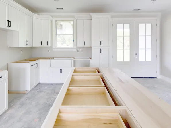 220 Scotch Range Rd, Summerville, SC 29483