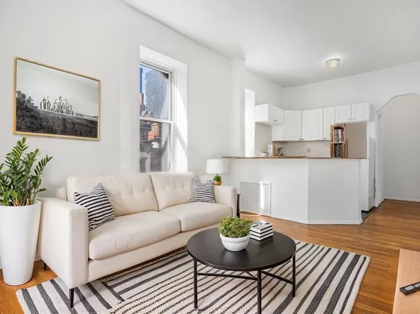 251 E 52nd St Unit 3C, New York, NY 10022