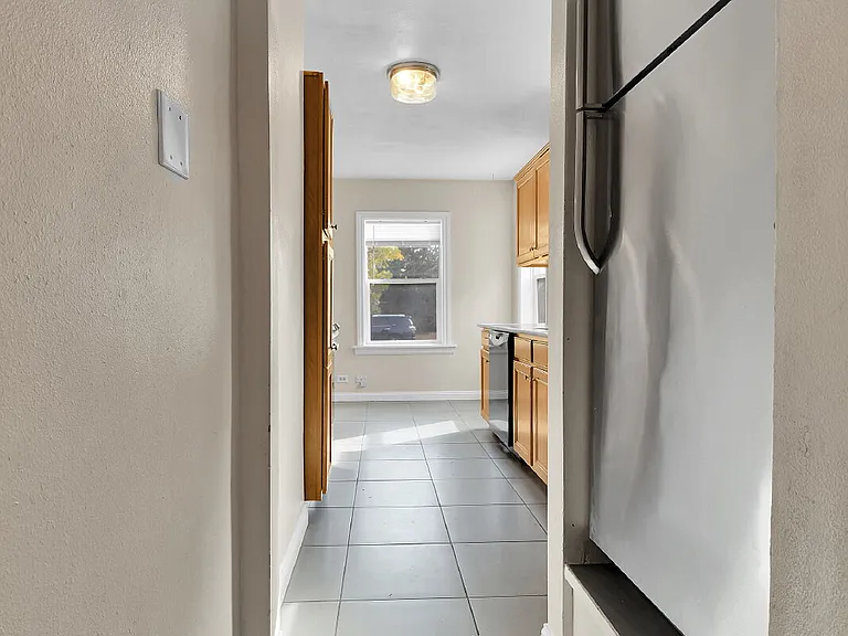 2245 S Franklin St — Photo 26