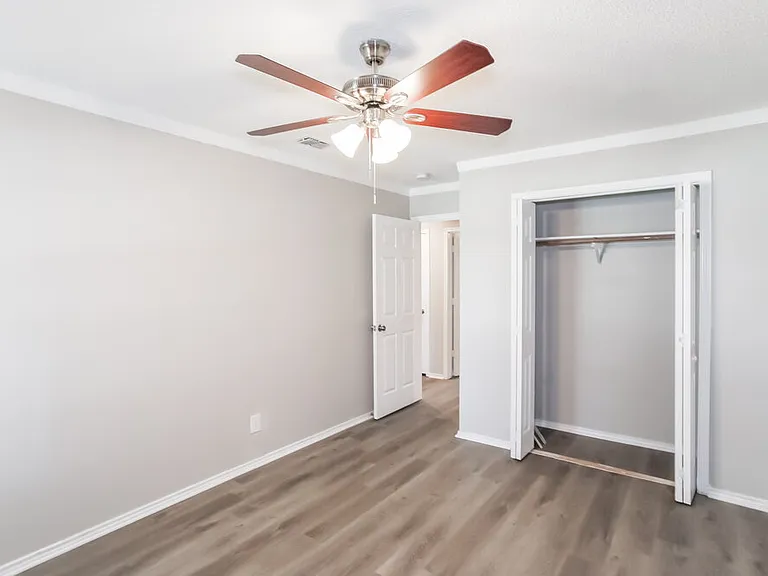 3616 Crosswicks Ct — Photo 17