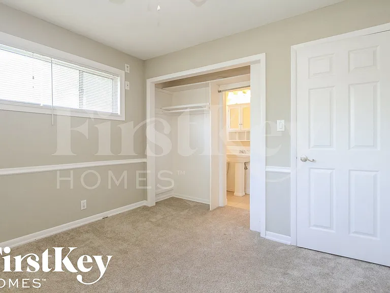 6605 W 14th St — Photo 9