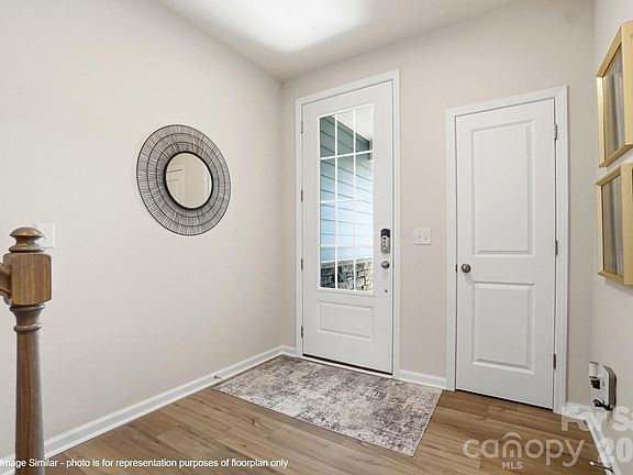 5th image of 2574 Selbourne Dr