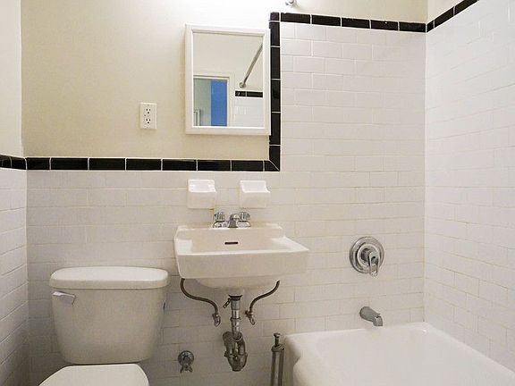 4th image of 150 E 30th St APT 6A