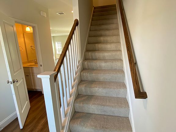 Front entryway example- exact floorplan may be reversed