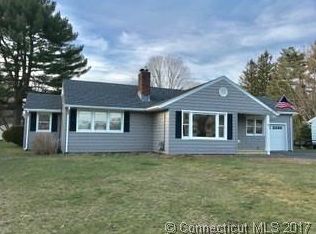 31 Meadowside Rd, Milford, CT 06460