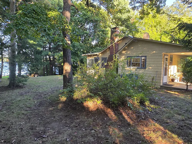 50 Oak Rd — Photo 8