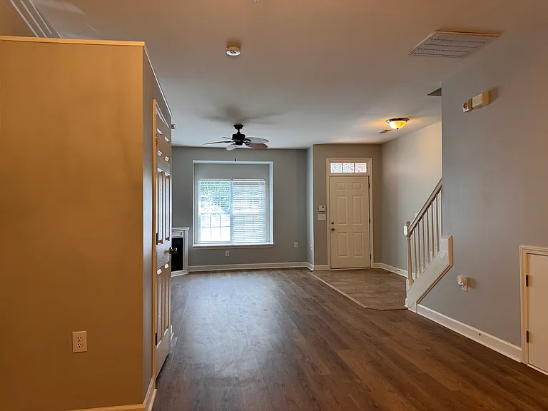 125 Humberside Dr — Photo 10