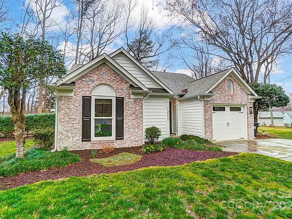 4th image of 13510 Warder Ct