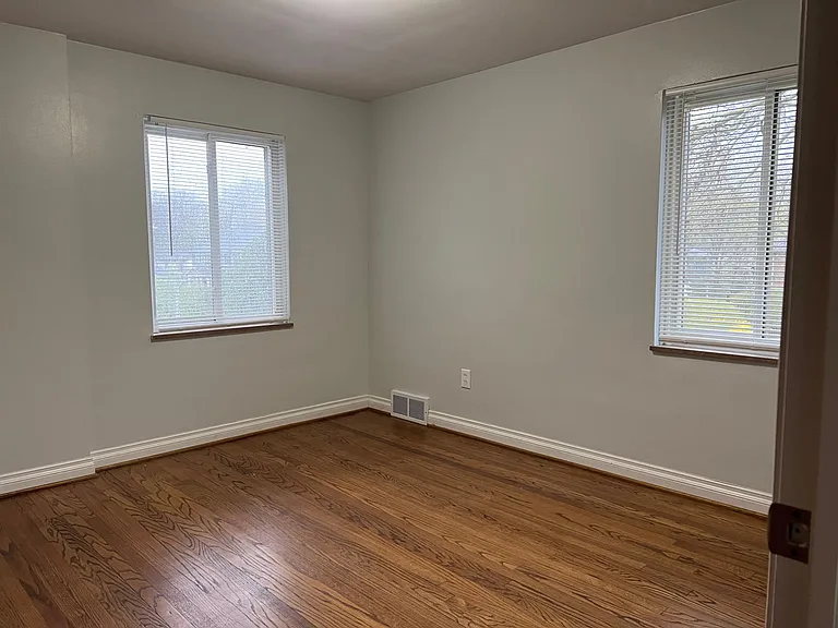 1075 Wimbleton Dr #1075 — Photo 8