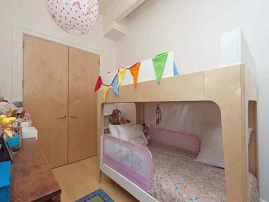 Sold by Sotheby's International Realty | media 27