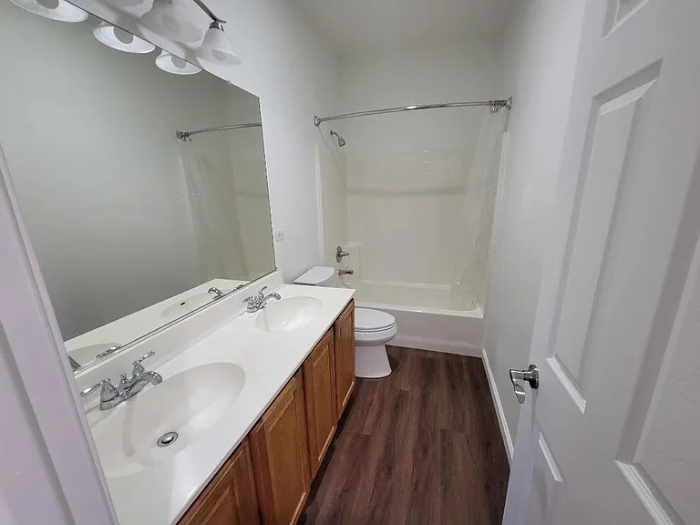 5154 Chabot Ct — Photo 9