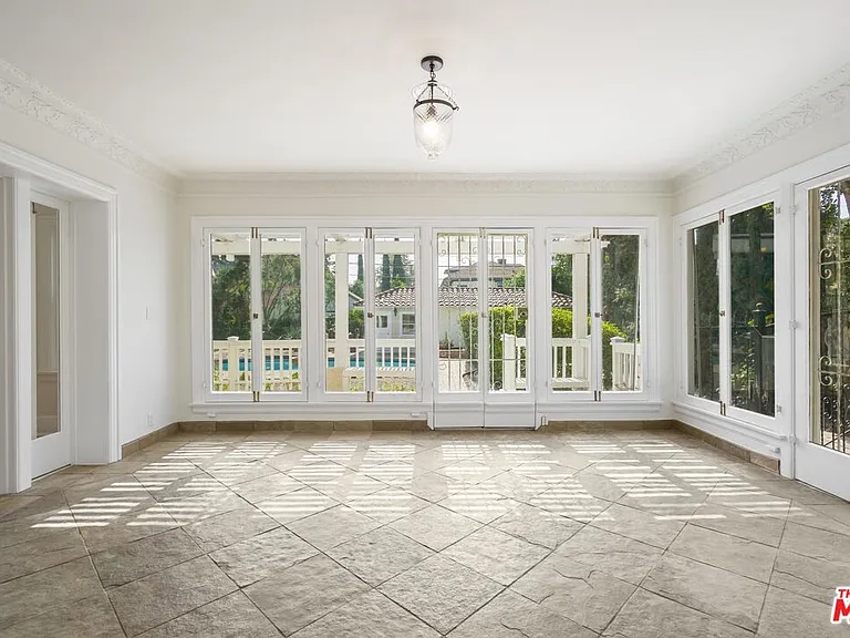 624 S Arden Blvd — Photo 15