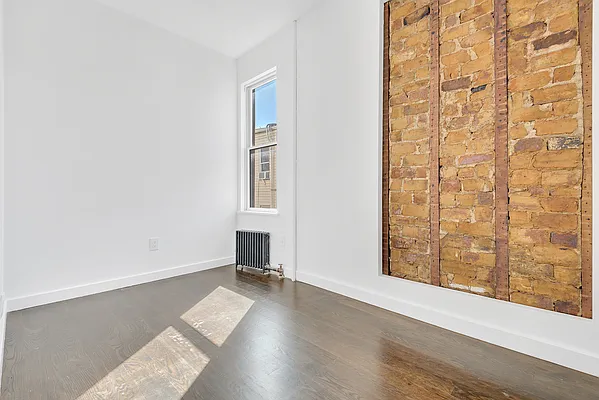 Rented by Compass | media 4