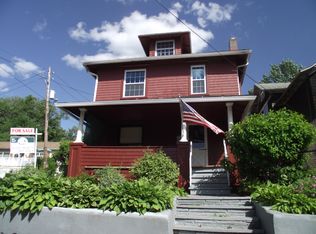 50 Grove St, Carbondale, PA 18407