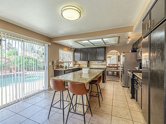 3rd image of 5531 Cordiva Ct