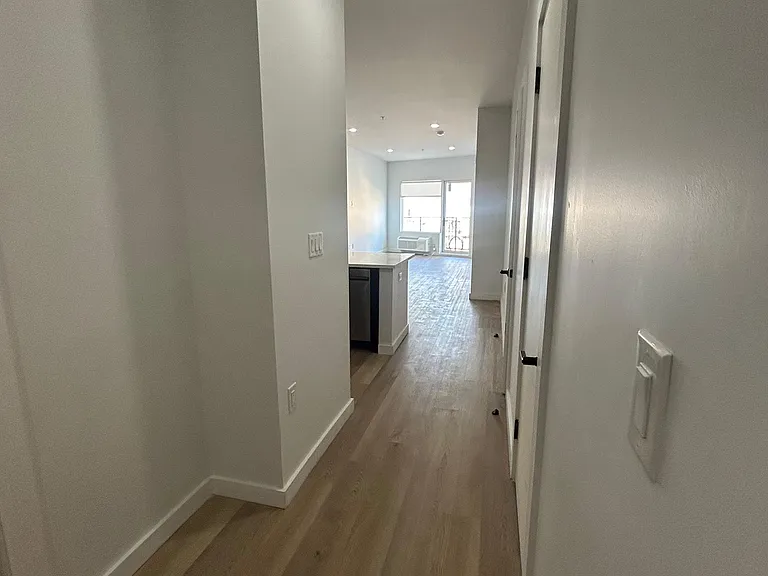 6 Madison St #VAR1 — Photo 11