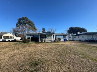 110 Circle Dr, Beaufort, NC 28516