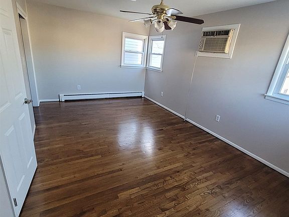 5th image of 109 Tonnelle Ave Unit 2