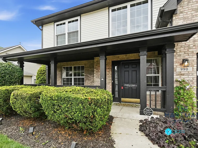 990 Mistic Ln — Photo 4