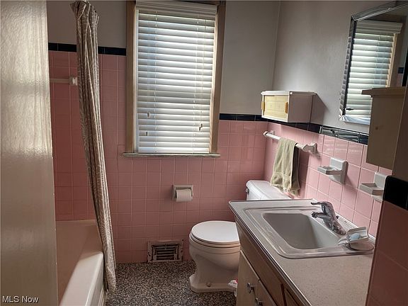 5th image of 6630 Indiana Ave