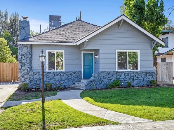 1283 N Lucerne Ln, Fresno, CA 93728