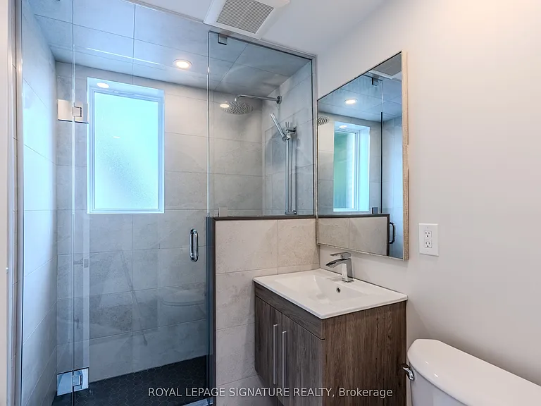 1 Hassard Ave #3 — Photo 16